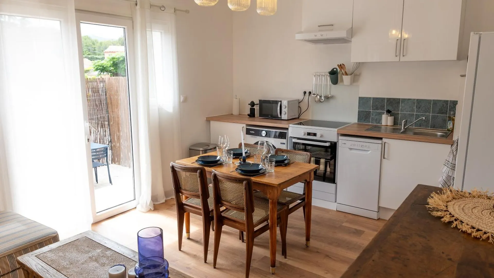 La Cosy - Sleep In La Ciotat Apartment 0*,